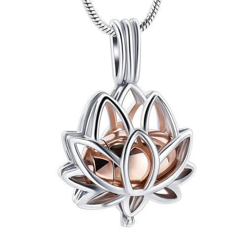 Forever Close Lotuskette mit roséfarbener Innenkammer an einer silberfarbenen Schlangenkette